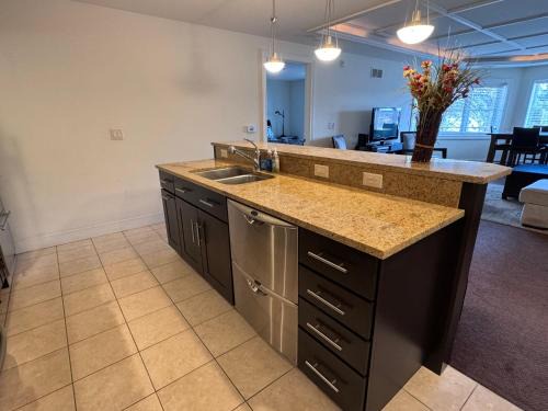 Traverse City House | Third Floor Suite with lots of amenties