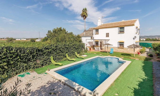 Antequera House | This Andalusian vacation home in the countryside near Antequera, close to the Costa del Sol, is loca