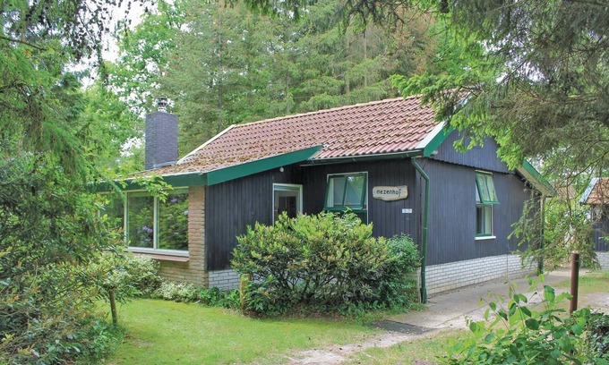 Beerze House | This cottage for 4 persons in Beerze is located in a beautiful natural environment.