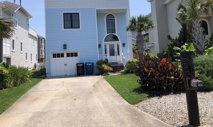 Croatan Beach House | This is the ONE! Book NOW for a perfect family vacation!
