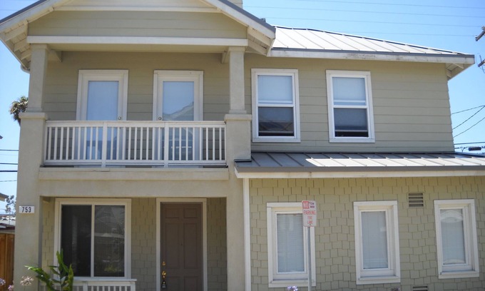 Port Hueneme House | Three bedroom 2.5 Bath Port Hueneme retreat near Beach, Harbor, Naval Base!