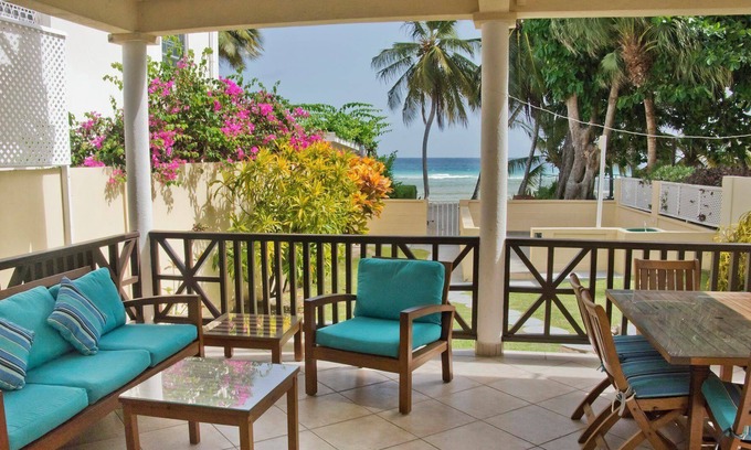 Hastings Cottage | Three Bedroom Apartment on the Beach