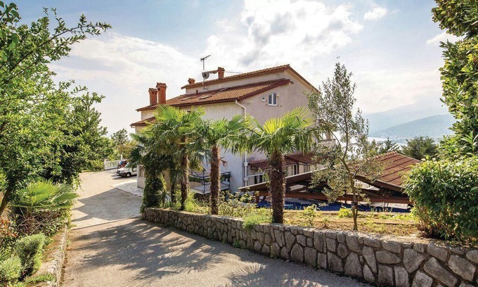 Rubesi Apartment | Three bedroom apartment with balcony and sea view Kastav (Opatija) (A-15287-b)