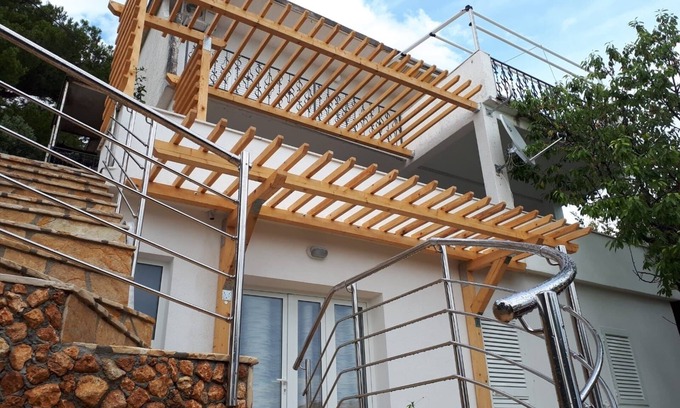 Mimice Apartment | Three bedroom apartment with terrace and sea view Mimice, Omiš (A-14230-a)