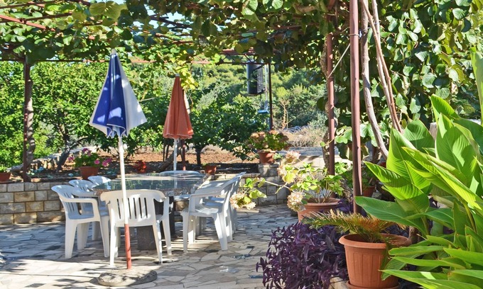 Slatine Apartment | Three bedroom apartment with terrace and sea view Slatine, Čiovo (A-6891-a)