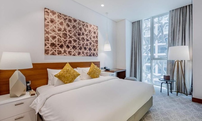 Garhoud Apartment | Three Bedroom Apartment Near Qova Café