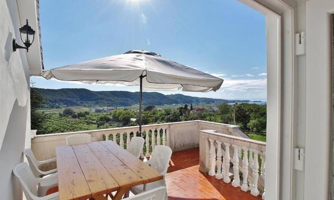 Supetarska Draga Apartment | Three bedroom apartment with terrace and sea view Rab (A-24682-a)