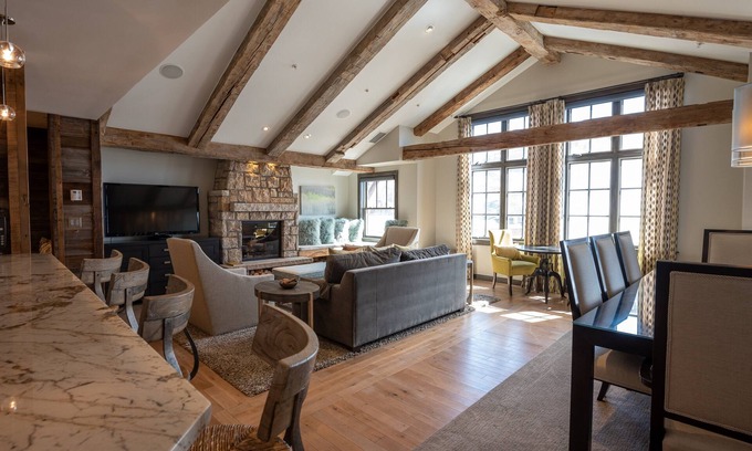 Crested Butte Condo | Three Bedroom Mountain Chic 6th Floor Penthouse with Amazing View - No Cleaning Fee! by RedAwning