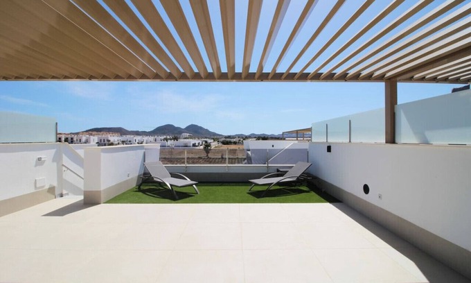 Mar de Cristal Apartment | Three Bedroom South facing Seaside Penthouse Apartment in Mar de Cristal