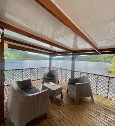 Teahupoo Ski Chalet | Tiare, vue sur la Baie de Faaroa