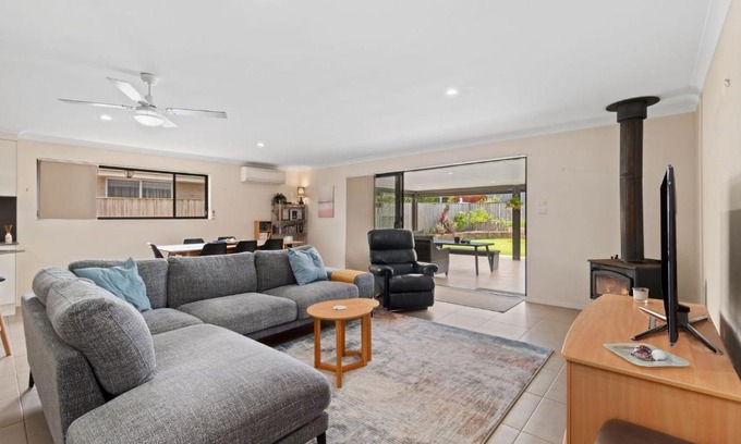 Tomakin House | Tides at Tomakin Managed by Batemans Bay Accom