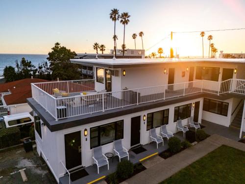 Motel District Hotel | Tides Oceanview Inn and Cottages