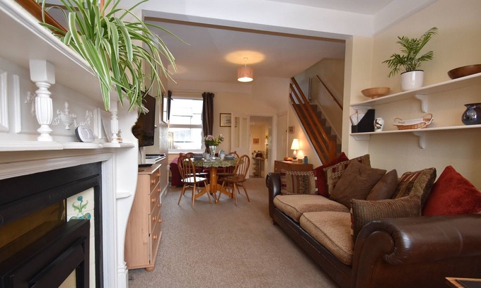 Rye Cottage | Tilling View sleeps 4 & parking for 2 cars within minutes of the centre of Rye