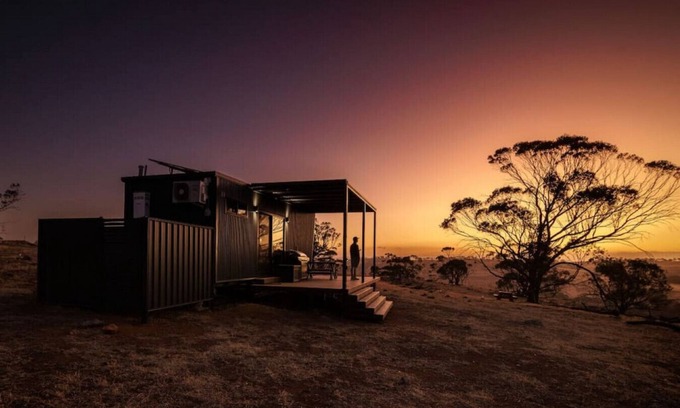 Coondle Cabin | Tim & Ashleigh the Tiny Cabins