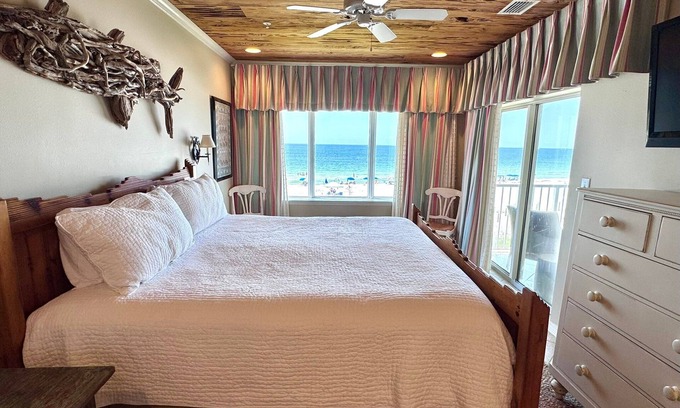 Orange Beach East Condo | Time to get… 🎶 Knee deep in the water somewhere! 🎶 on island time!