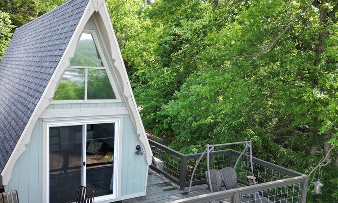 Lampe Cabin | Tiny AFrame, Fire Pit, Dogwood Canyon-15 min.