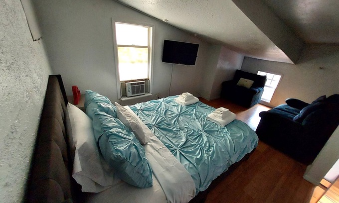 Lake Worth Apartment | Tiny Beach Home 1/1!
