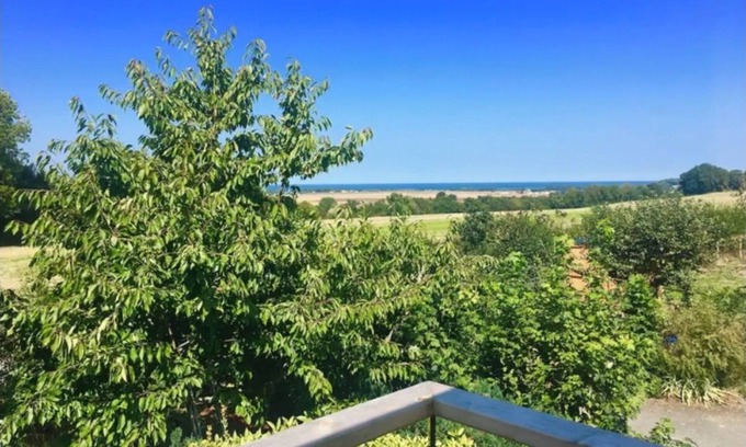 Bazenville Cottage | Tiny cottage with sea view