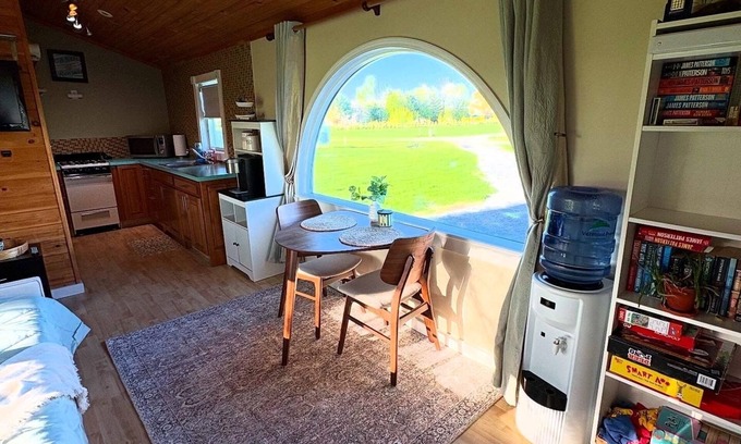 Chazy Cabin | Tiny Glamping Experience with AC and access to Lake Champlain