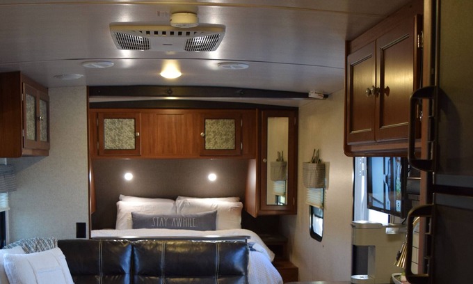 Madera House | Tiny Home Camper w/ Private Patio near Yosemite, Lakes and Casinos