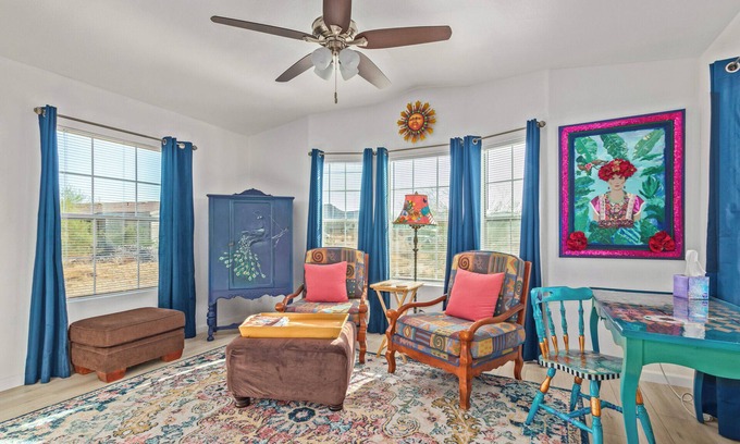 Maricopa House | Tiny Home Getaway in Arizona-Mountain views in Rural Area