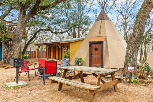 New Braunfels Hotel | Tipis on the Guadalupe