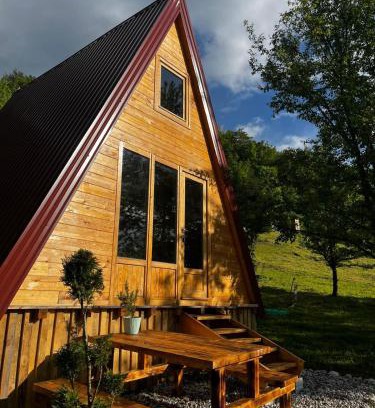 Popov Most Apartment | Tjentiste A-frame cabin