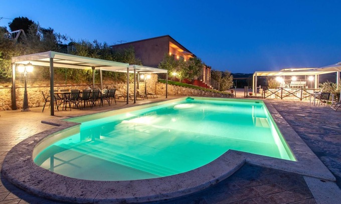 Loreto House | Todi House, large private villa, airco, pool