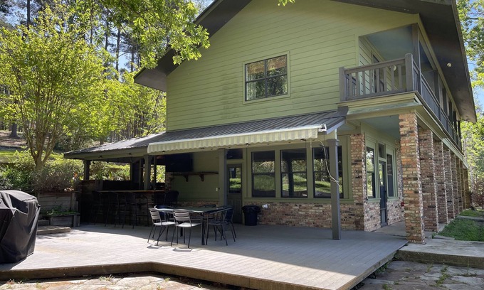Negreet Cabin | Toledo Bend Getaway Near Buckeye Landing and Big Bass Marina