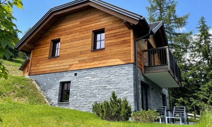 Albeck House | Tomtegl-Bergchalet No.6 mit Privatsauna, Infinitypool, Kamin, Fitnessraum, 1500m Seehöhe