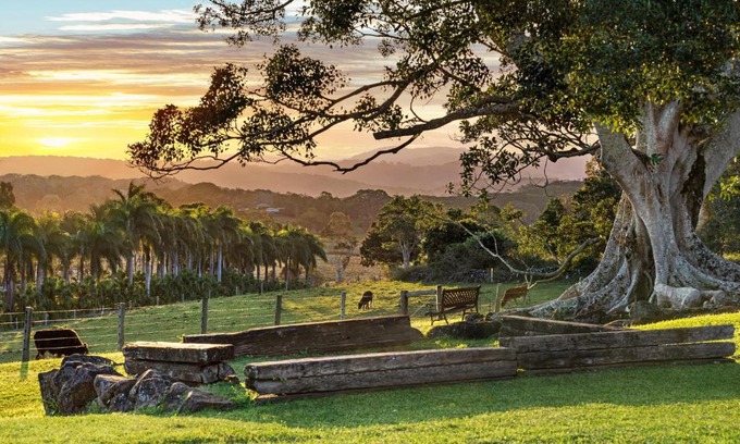Ewingsdale House | Tooraloo Farm Stay Byron Bay