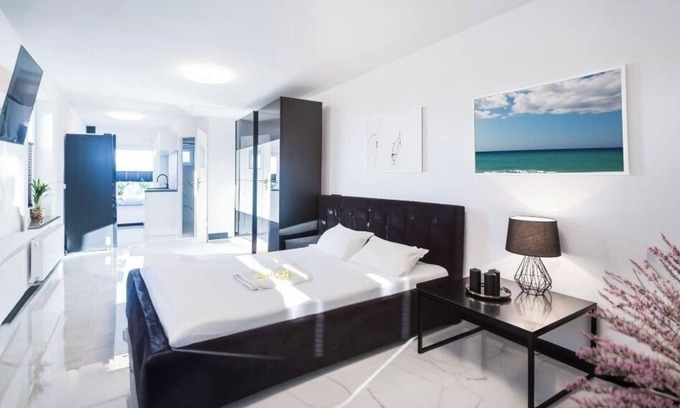 Uniescie Apartment | Top Apartments next to the beach and everything you need 😎