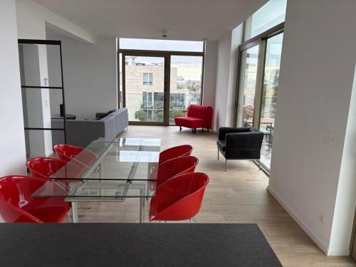 Northern Quarter Apartment | Top floor luxury with spectacular water views