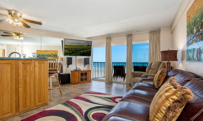 Daytona Beach Condo | Top Floor Oceanfront Suite for 4 on No Drive Beach in Daytona Beach FL