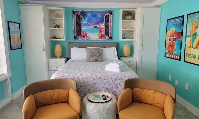 Northeast Virginia Beach Apartment | Top location modern beach studio! Walk to the beach, shops, restaurants, w/Pool