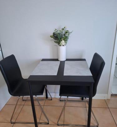 Surfers Paradise Apartment | Top of the Mark