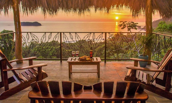 Manuel Antonio Villa | TOP RATED/OCEANVIEW, closest to Manuel Ant. Park & beach, W/daily wildlife visit