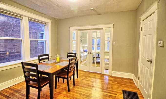 Tower Grove East Apartment | Tower Grove 1W · Steps to TG Park+Grand | Free PK+WD+Pet Friendly