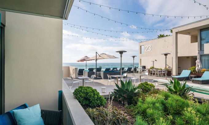 Pacific Beach Hotel | Tower23 Hotel