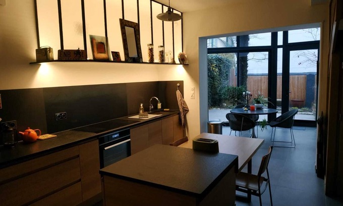 Blois House | Town house with terrace