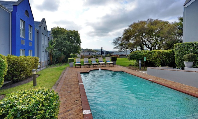 Eikenbosch Hotel | Town Lodge Bellville