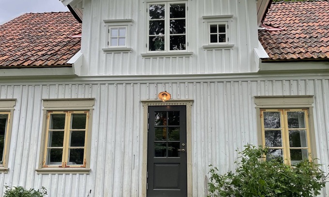 Hamburgsund House | Traditional Cottage In The Archipelago