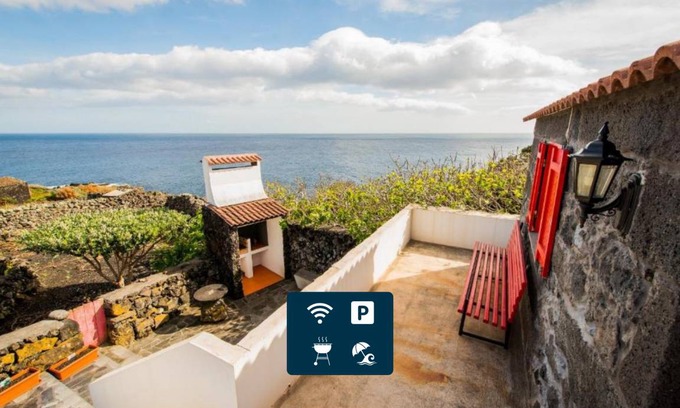 Calheta de Nesquim Cottage | Traditional House on the Pico Island, Azores MyStay