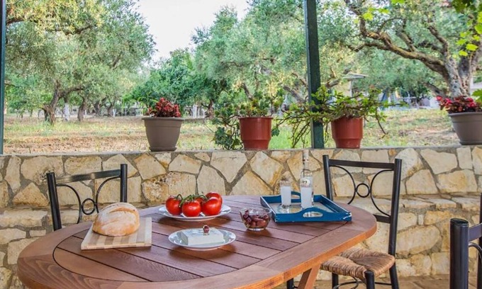 Drosia House | Traditional Stone House - 100m from the sea