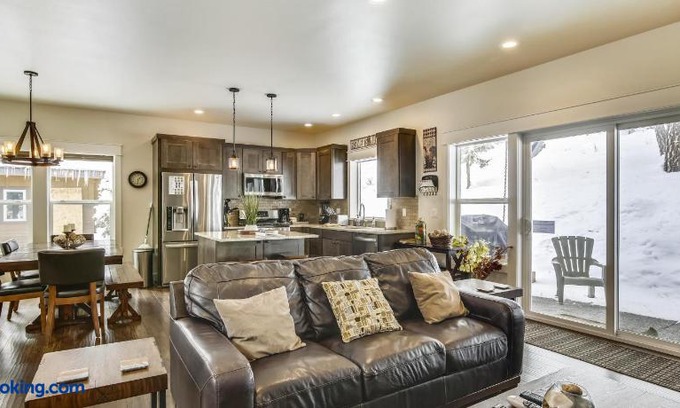 Westbrook Meadows House | Trails End Retreat home