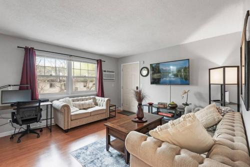 Spring Lake Park Apartment | Tranquil 2BR Apt Mpls - 8075 Apt 3