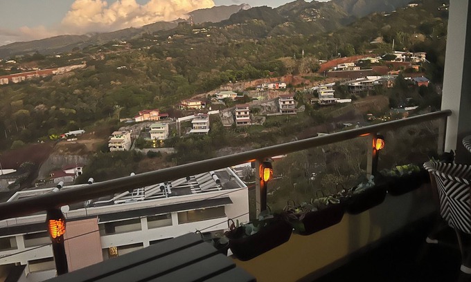 Papeete Apartment | Tranquil 3-bedroom apartment in Papeete with AC, WiFi. Enjoy paradise w/a View
