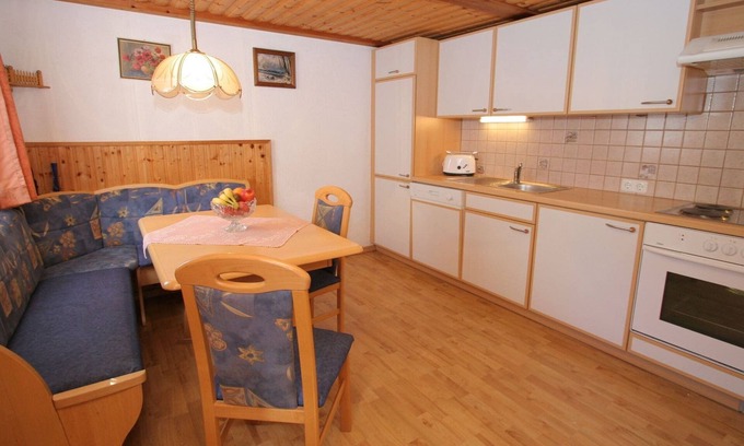 Rauris Apartment | Tranquil Apartment in Rauris near Rauriser Hochalmbahnen
