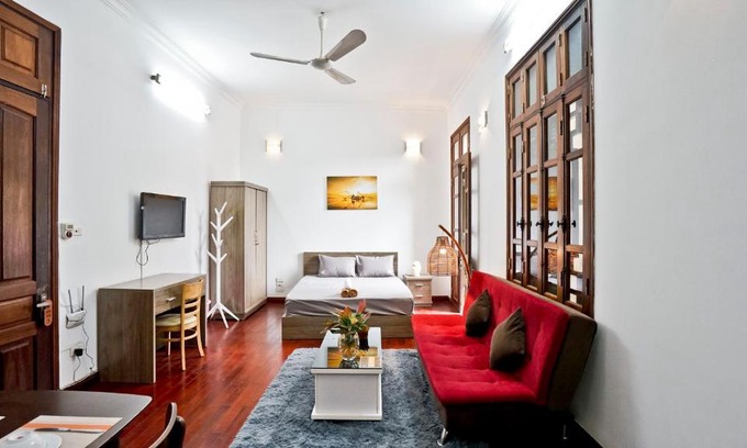 Truc Bach Apartment | Tranquil apartment near Truc Bach lake Central Hanoi