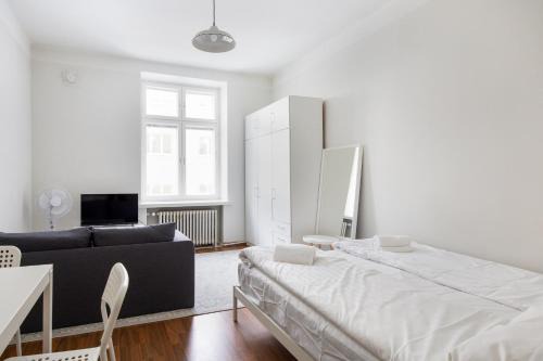 Kamppi Apartment | Tranquil City Studio, All Essentials, Seamless Check In